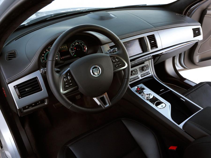  Jaguar XF 3.0 AWD Option Pack 2012 года  (US) (фото 3 из 16)